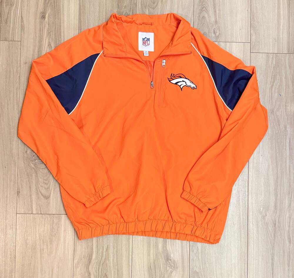 Denver Broncos Orange 1/4-Zip Pullover Windbreaker Jacket, Size L